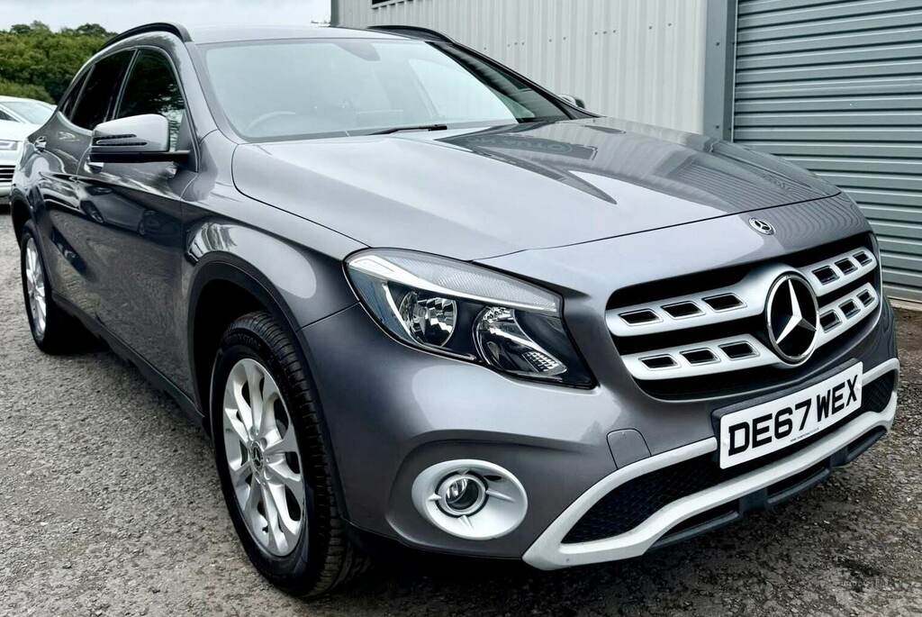 Mercedes-Benz GLA Class Gla 200D Se Grey