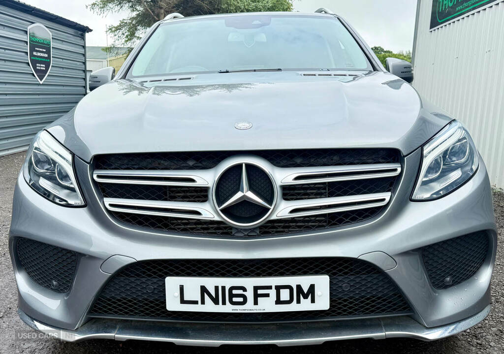 Mercedes-Benz GLE Class Black #8