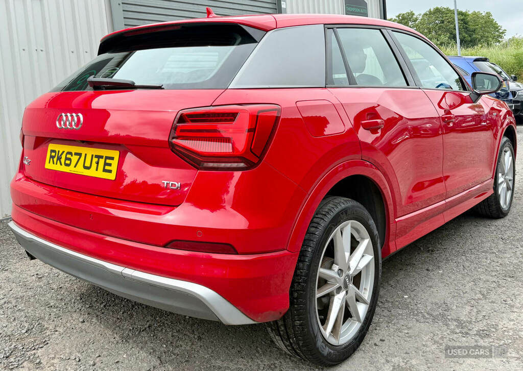 Audi Q2 1.6 Tdi S Line Red #3