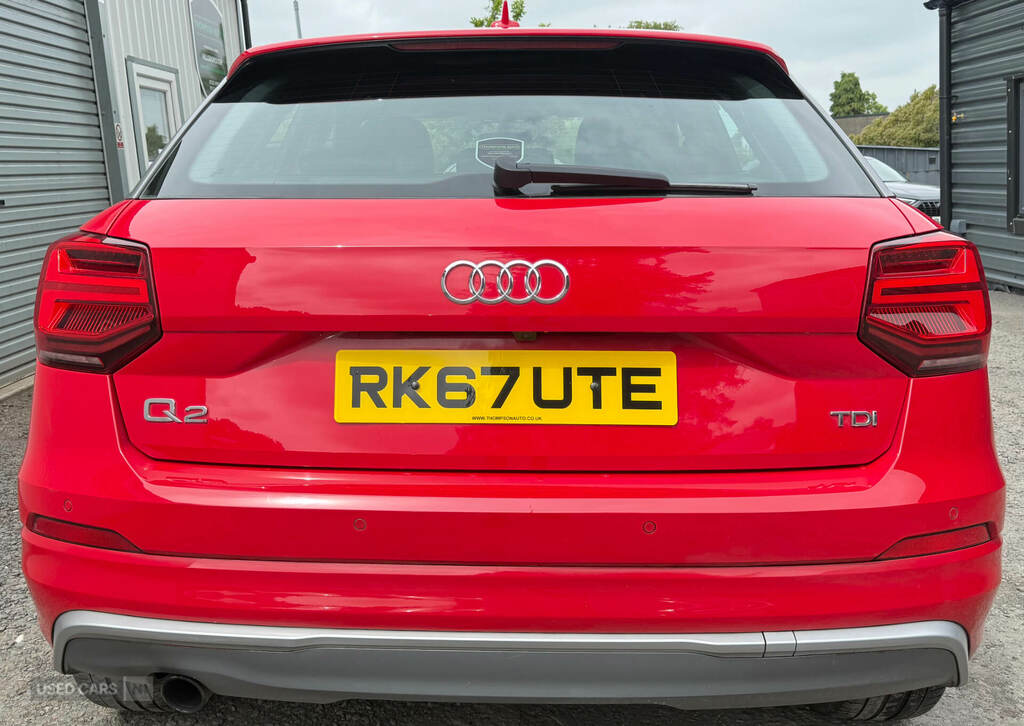 Audi Q2 1.6 Tdi S Line Red #4