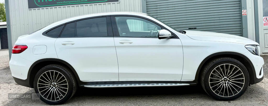 Mercedes-Benz GLC Class Glc 220D 4Matic Sport 9G-tronic White #2
