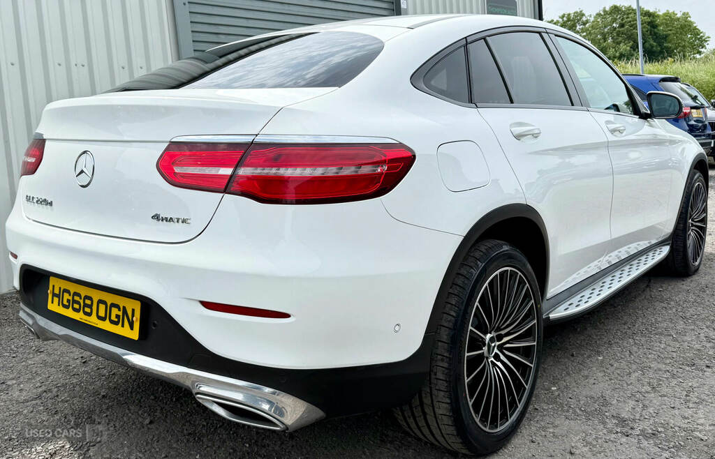 Mercedes-Benz GLC Class Glc 220D 4Matic Sport 9G-tronic White #3