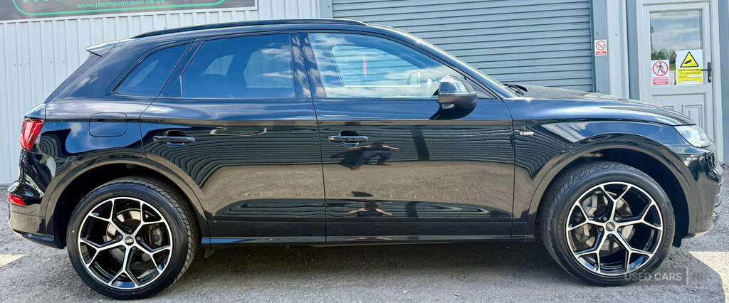 Audi Q5 2.0 Tdi Quattro S Line S Tronic Black #2