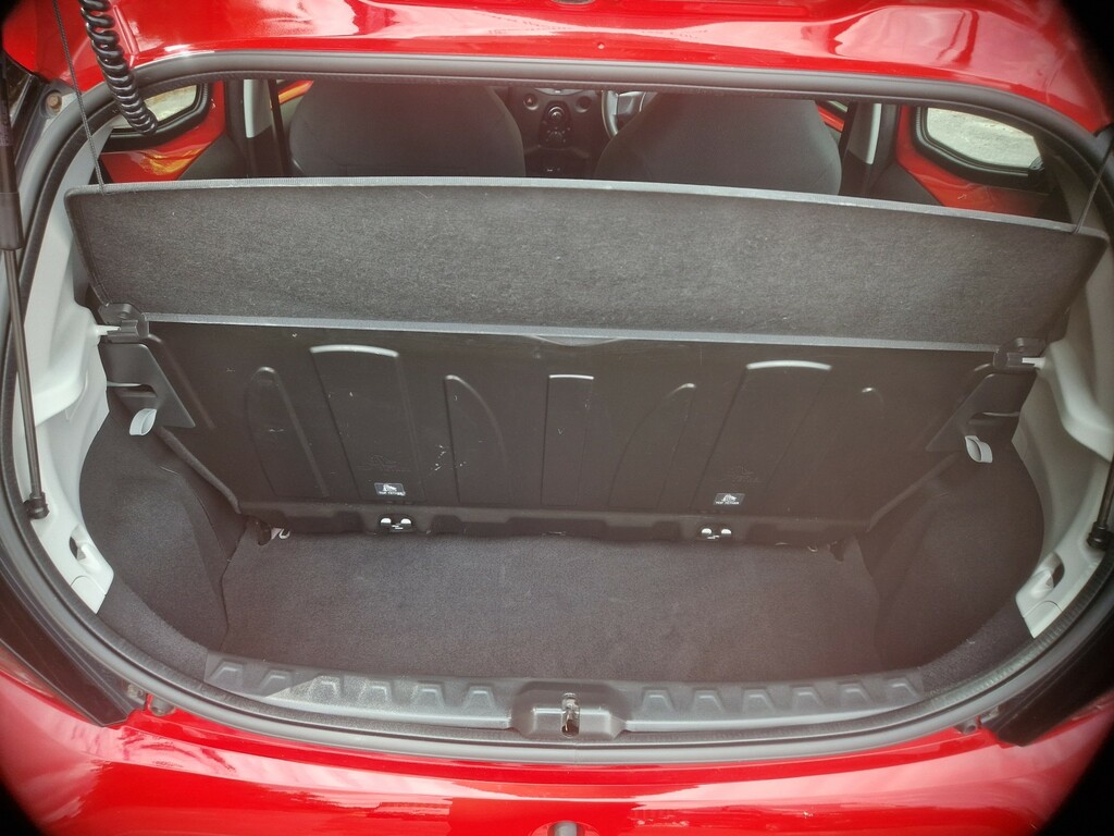 Toyota Aygo Hatchback #8