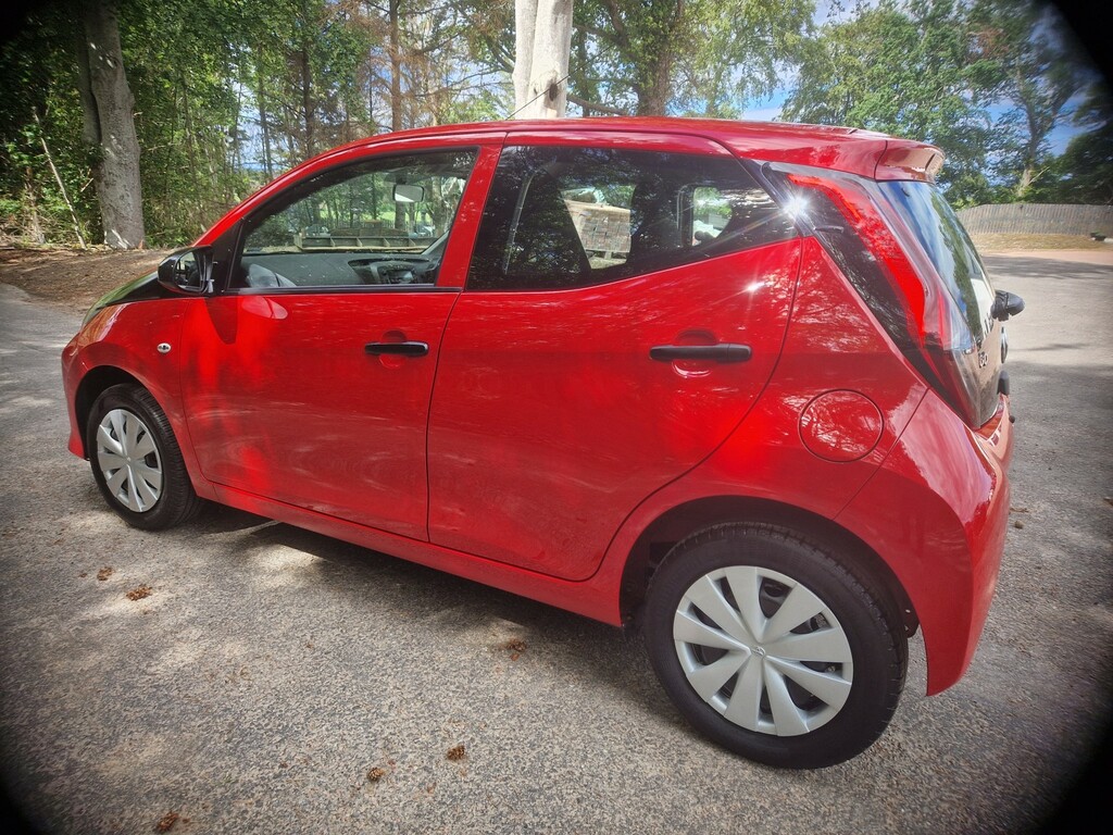 Toyota Aygo Hatchback 1.0 Vvt-i X 202070 Red #3