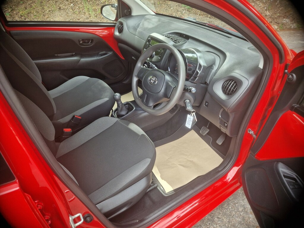 Toyota Aygo Hatchback 1.0 Vvt-i X 202070 Red #5