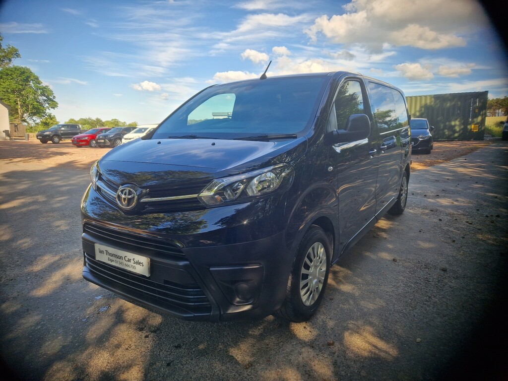 Toyota PROACE Panel Van 1.5 D Icon 3 Front Seats 2021 Black #2