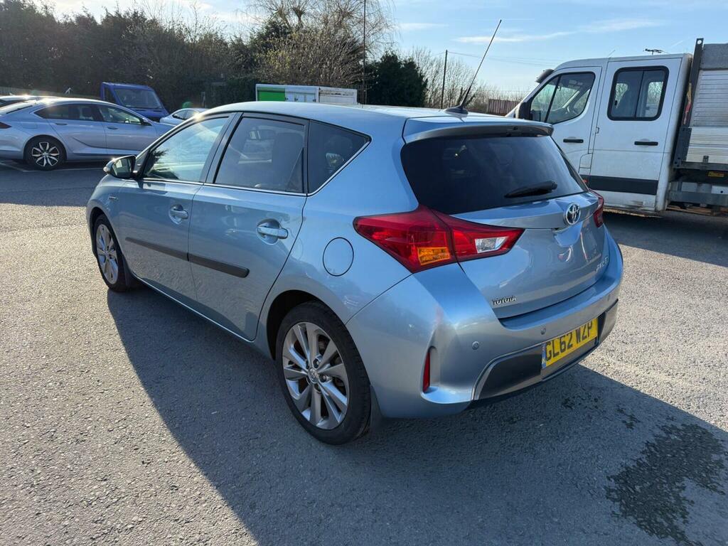 Toyota Auris Hatchback 1.8 Vvt-h Excel Cvt Euro 5 Ss 20 Blue #4