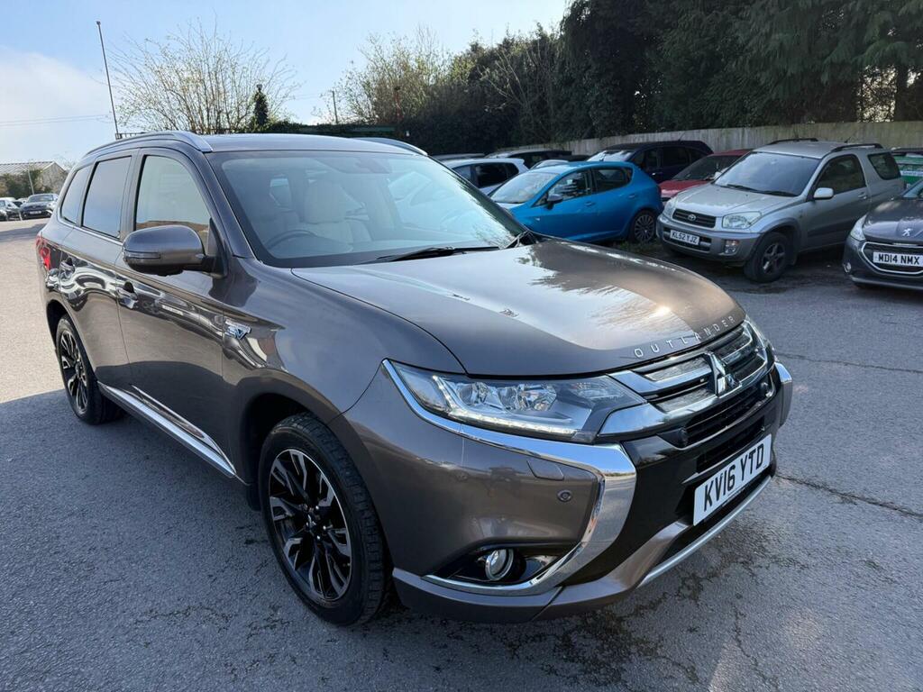 Mitsubishi Outlander Suv 2.0H 12Kwh Gx5hs Cvt 4Wd Euro 6 Ss 201 Brown