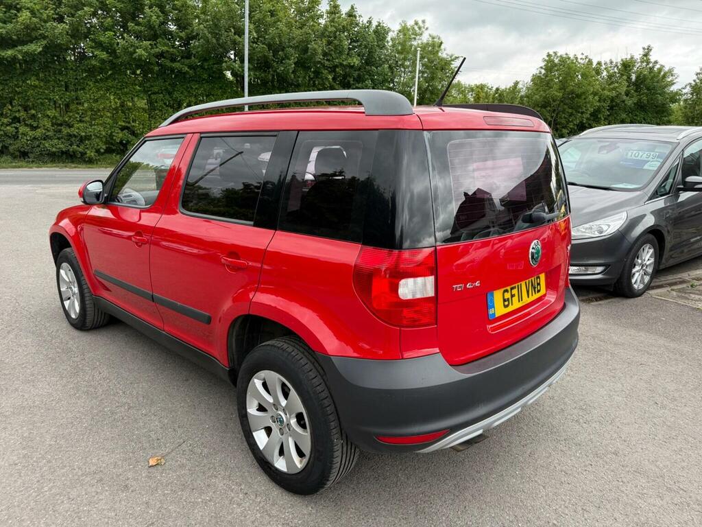 Skoda Yeti Suv 2.0 Tdi S 4Wd Euro 5 201111 Red #4