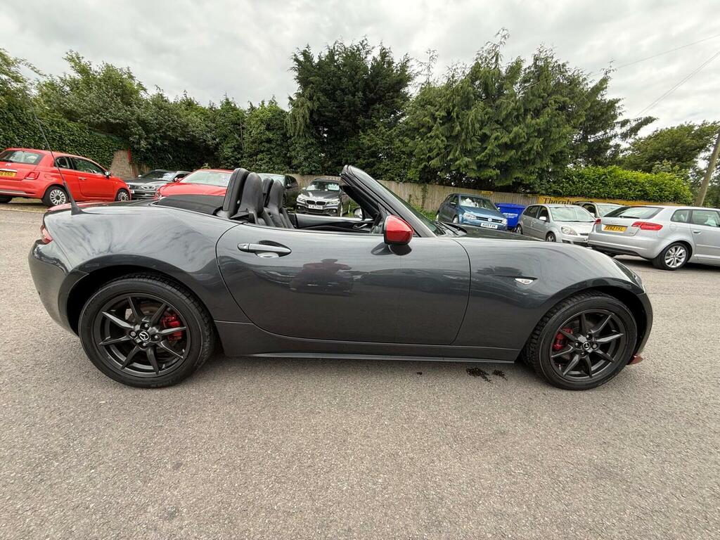 Mazda MX-5 1.5 Se Red #41