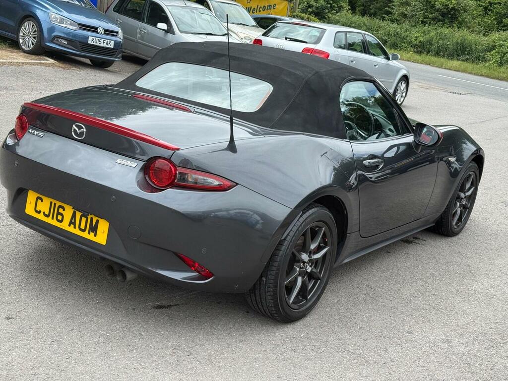 Mazda MX-5 1.5 Se Red #31