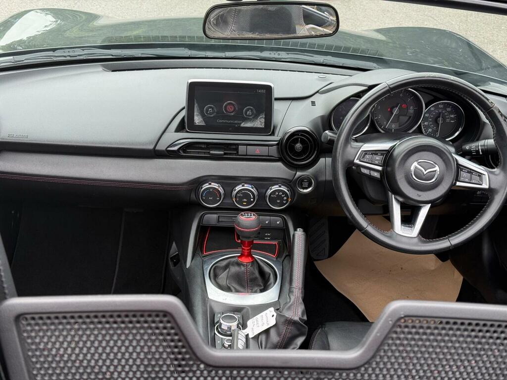 Mazda MX-5 1.5 Se Red #10