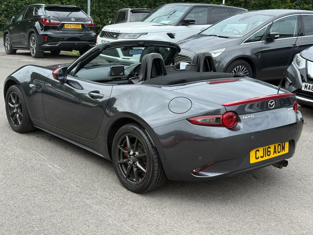 Mazda MX-5 1.5 Se Red #38
