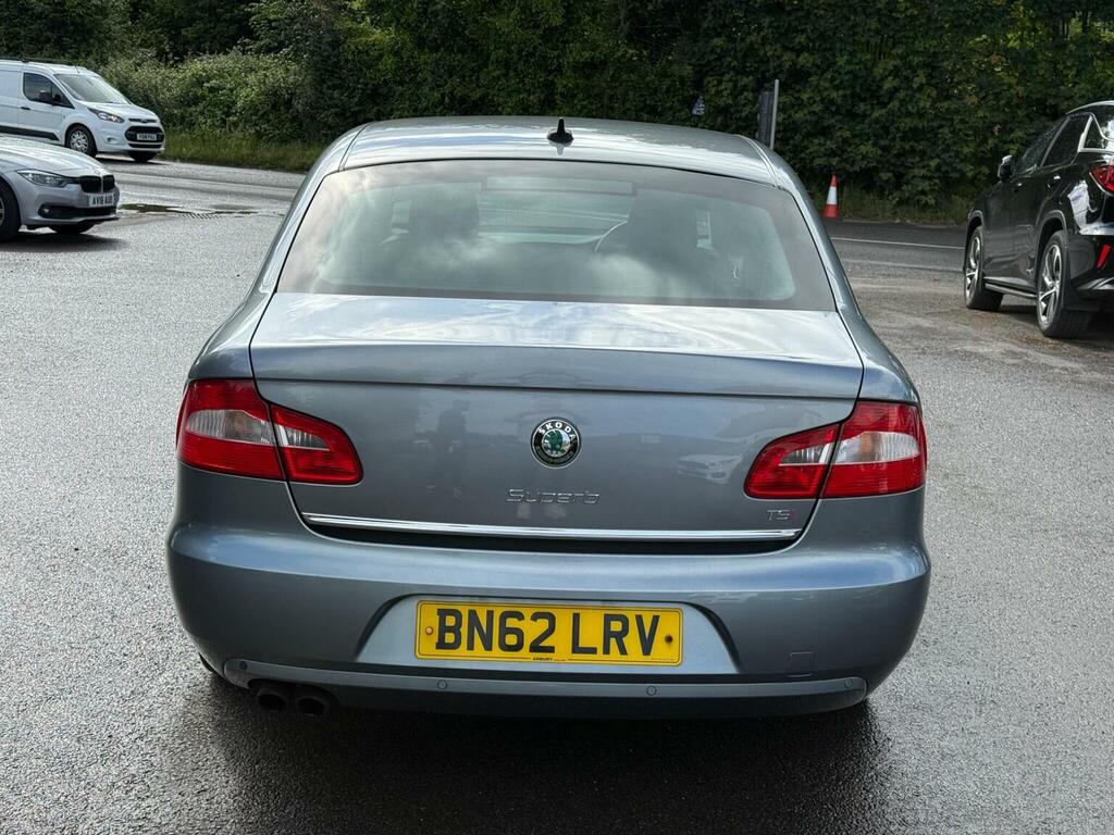 Skoda Superb Elegance Silver #43