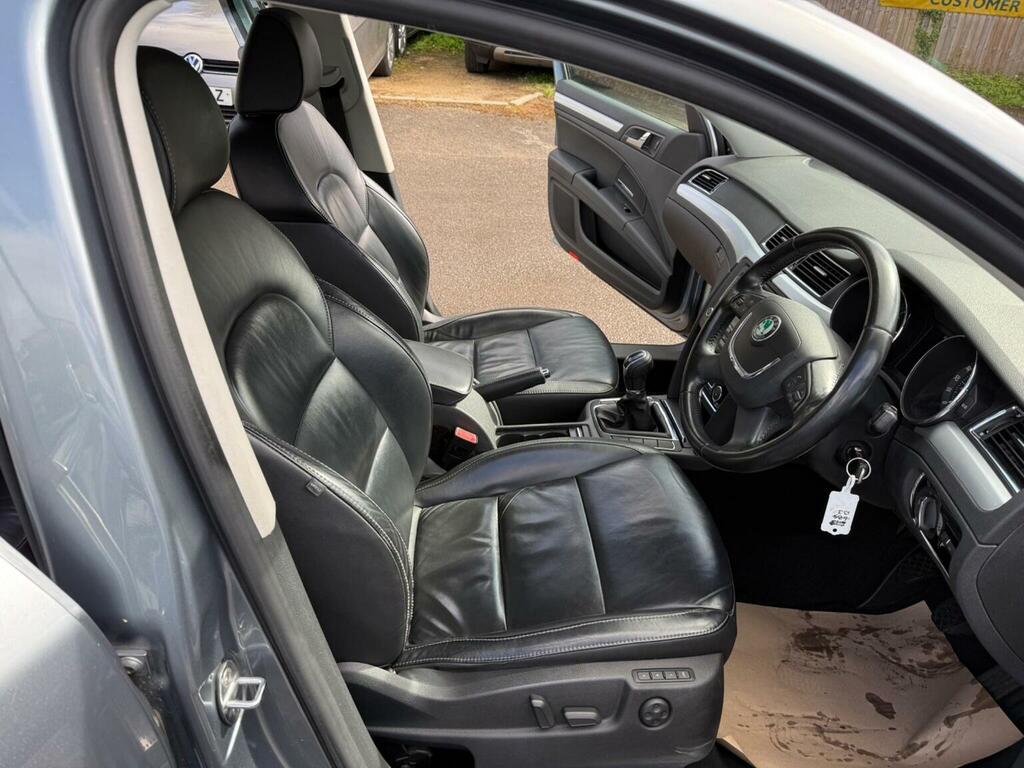 Skoda Superb Elegance Silver #26