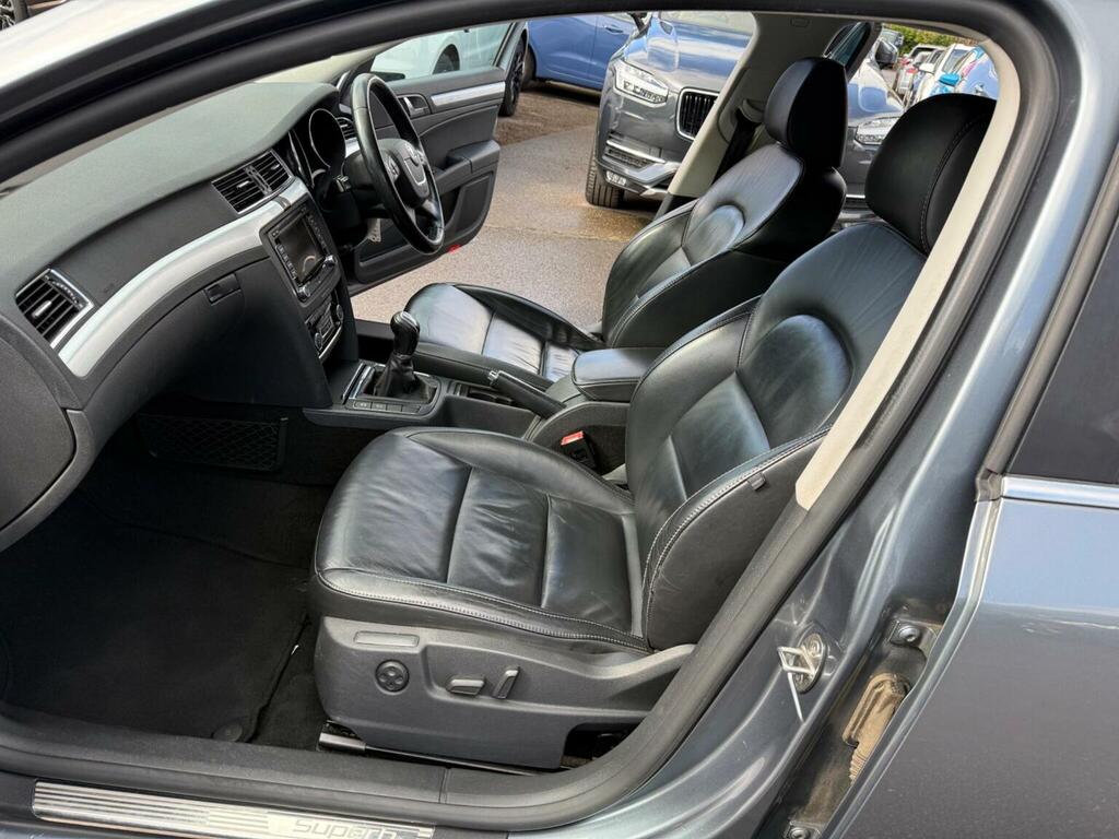 Skoda Superb Elegance Silver #19