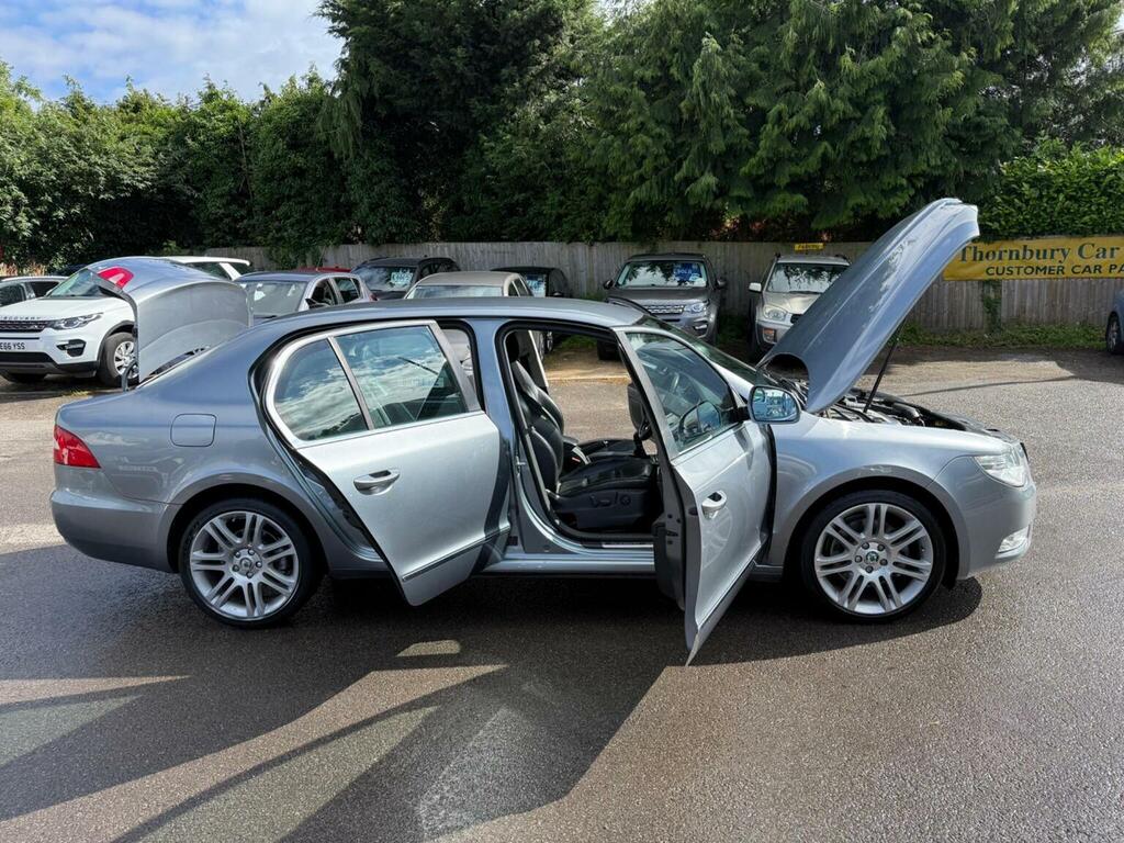Skoda Superb Elegance Silver #35