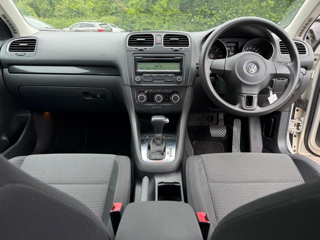 Volkswagen Golf Hatchback 1.6 Red #11