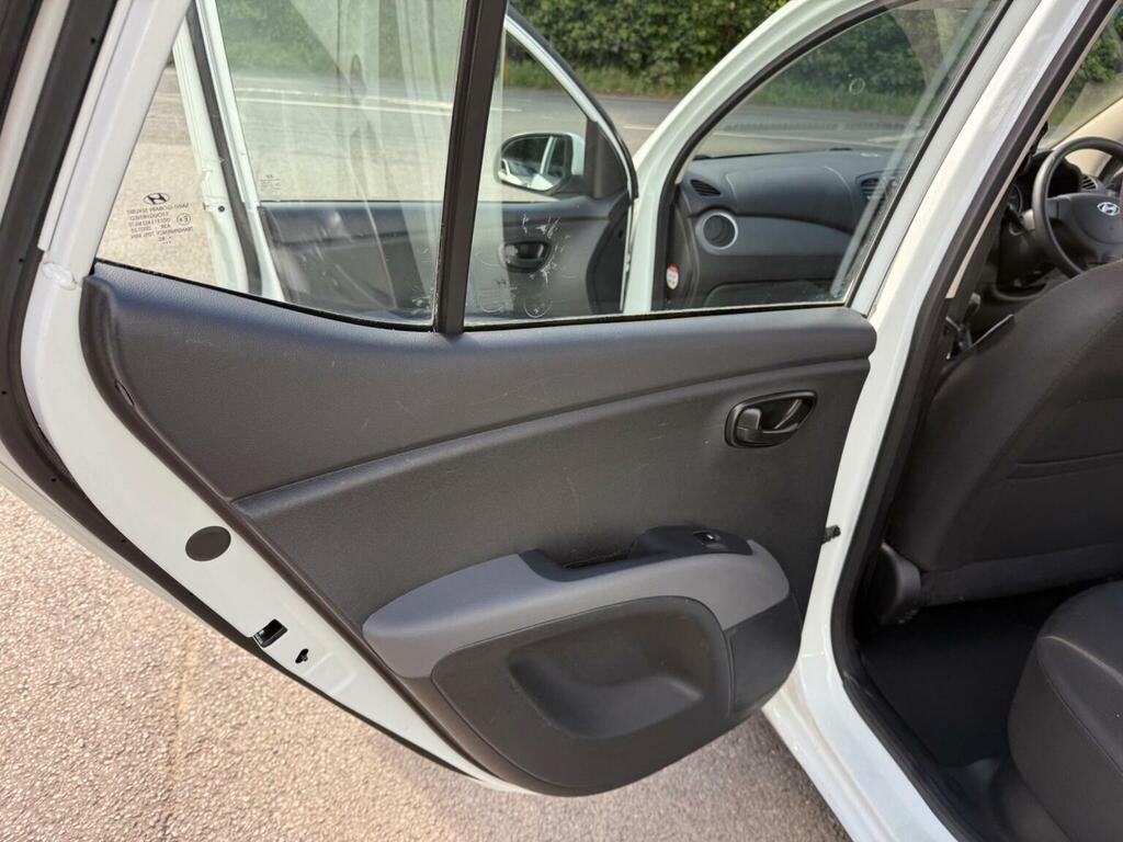 Hyundai I10 Hatchback Active 2012 Grey #16