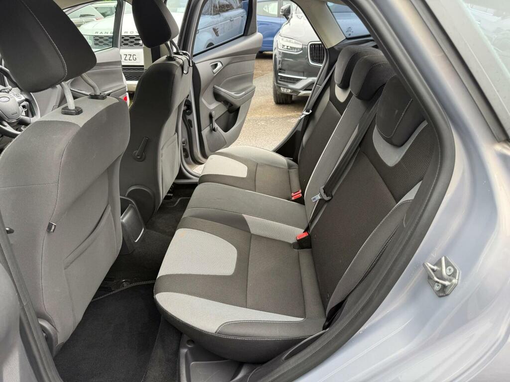 Ford Focus Estate Black #20