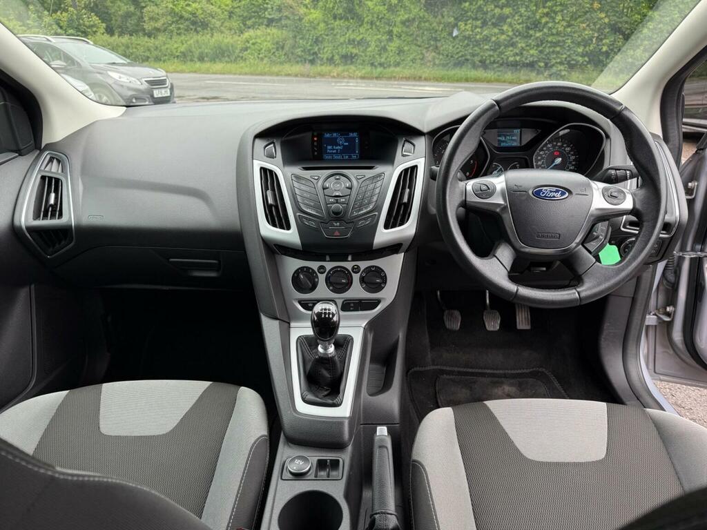 Ford Focus Estate Black #15