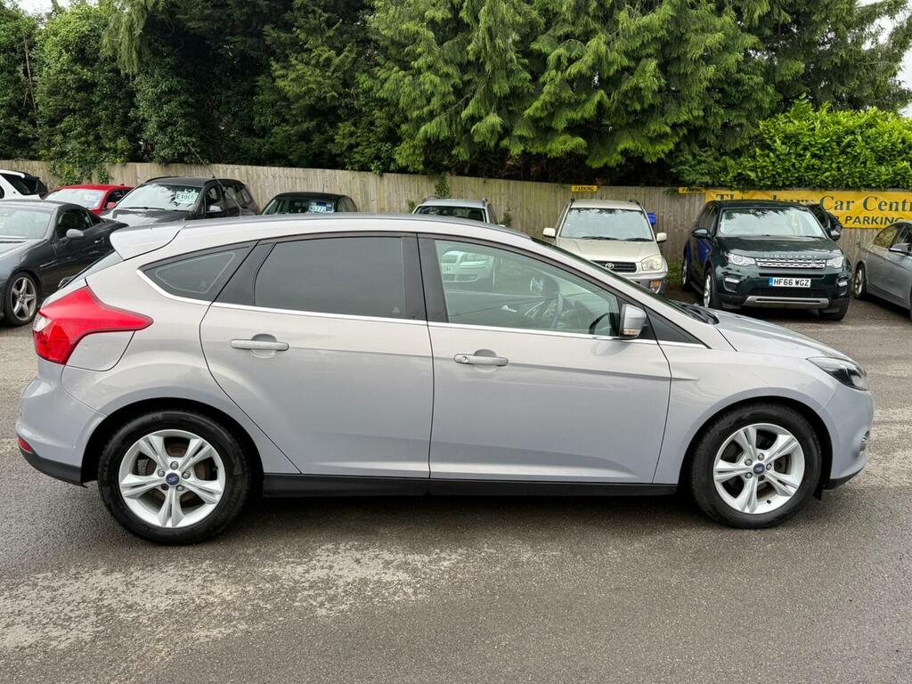 Ford Focus Estate Black #39