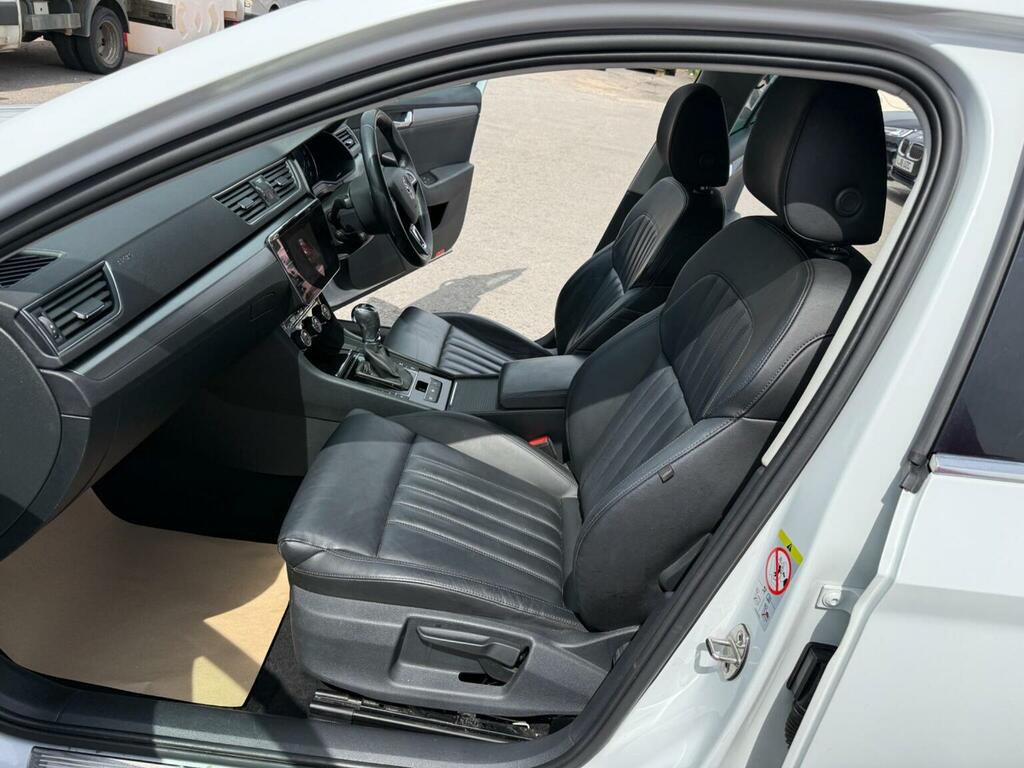 Skoda Superb 2.0 Tdi Cr Se Technology Blue #17