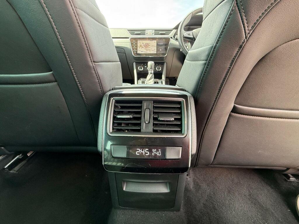 Skoda Superb 2.0 Tdi Cr Se Technology Blue #14