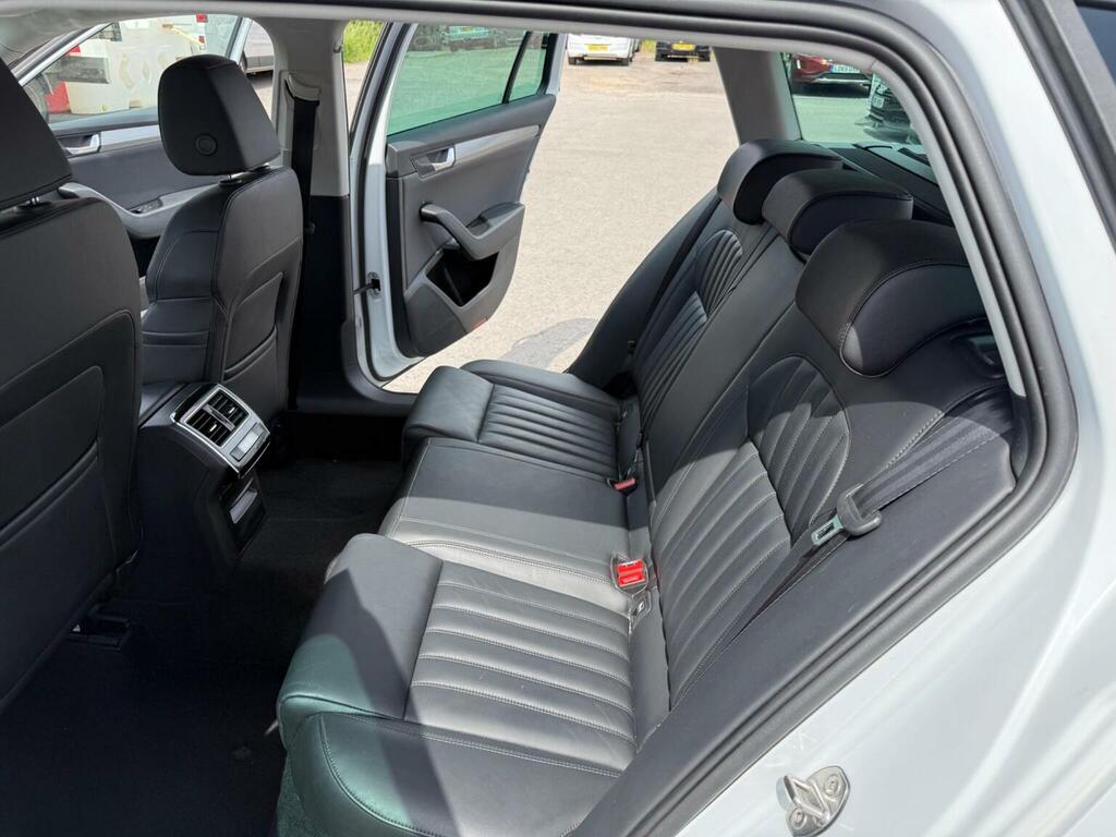 Skoda Superb 2.0 Tdi Cr Se Technology Blue #21
