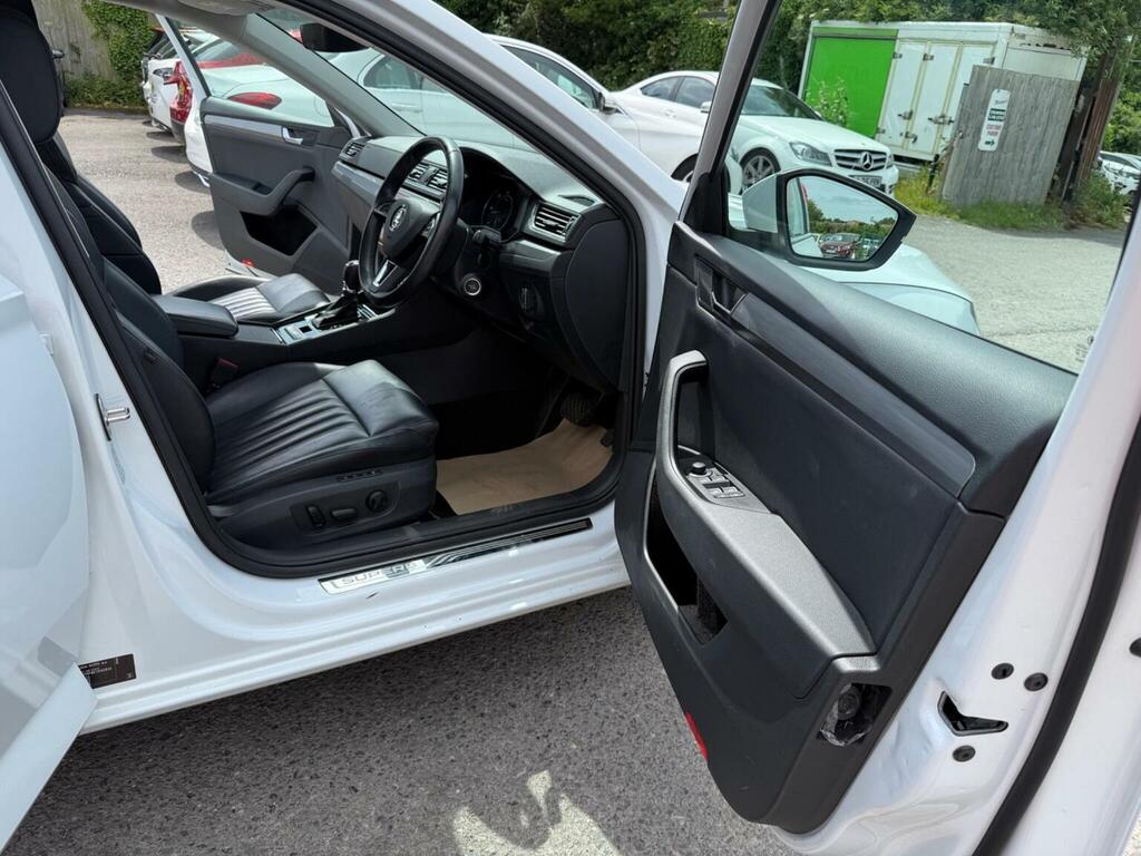 Skoda Superb 2.0 Tdi Cr Se Technology Blue #23