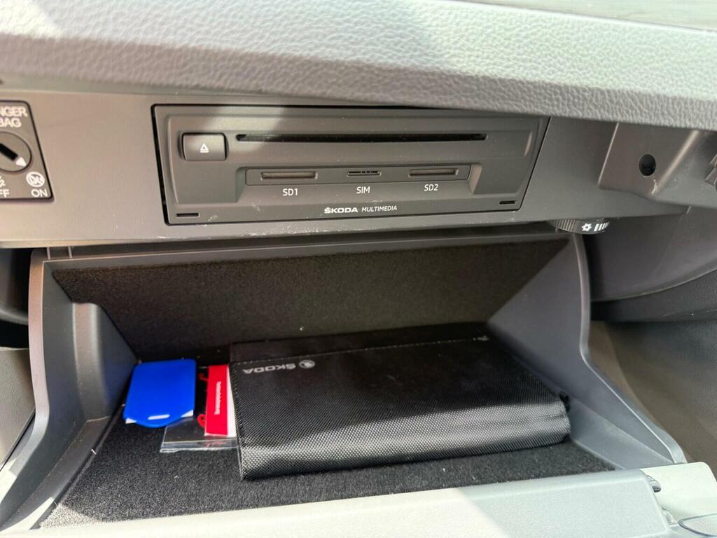 Skoda Superb 2.0 Tdi Cr Se Technology Blue #42