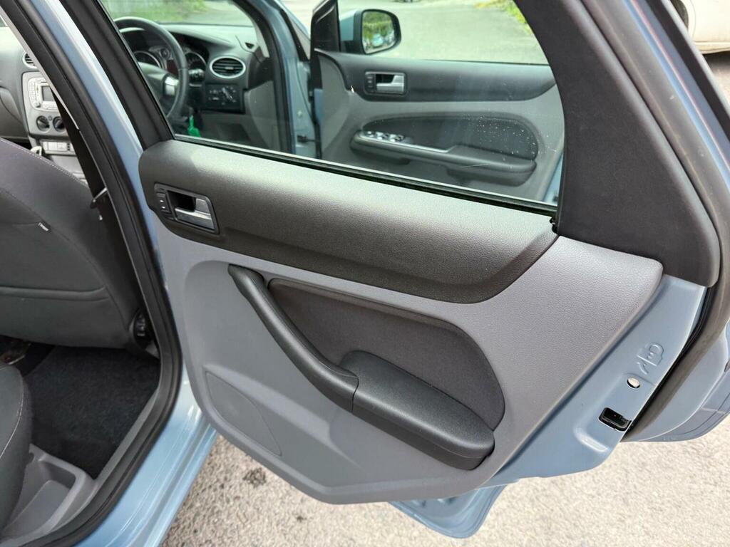 Ford Focus Zetec Tdci Grey #21