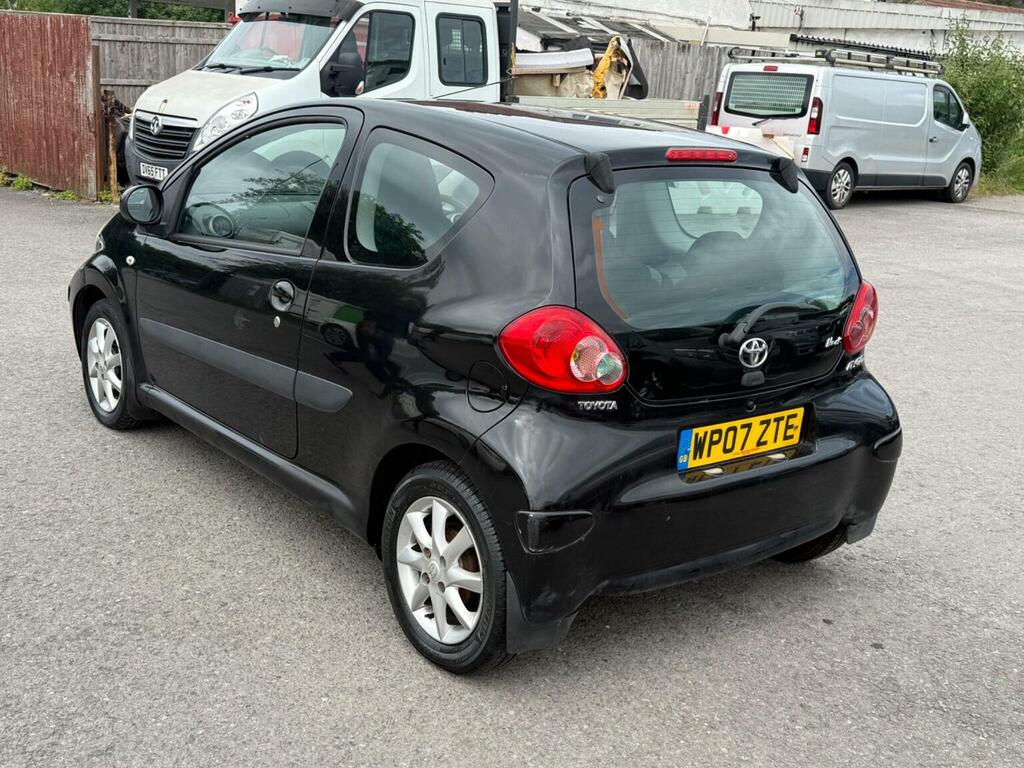 Toyota Aygo 1.0 Vvt-i Black Euro 4 Black #4