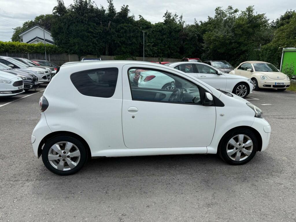 Toyota Aygo Vvt-i Go 67 Grey #33
