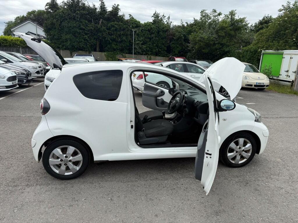 Toyota Aygo Vvt-i Go 67 Grey #49
