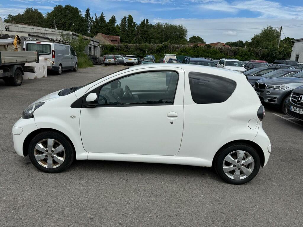 Toyota Aygo Vvt-i Go 67 Grey #34