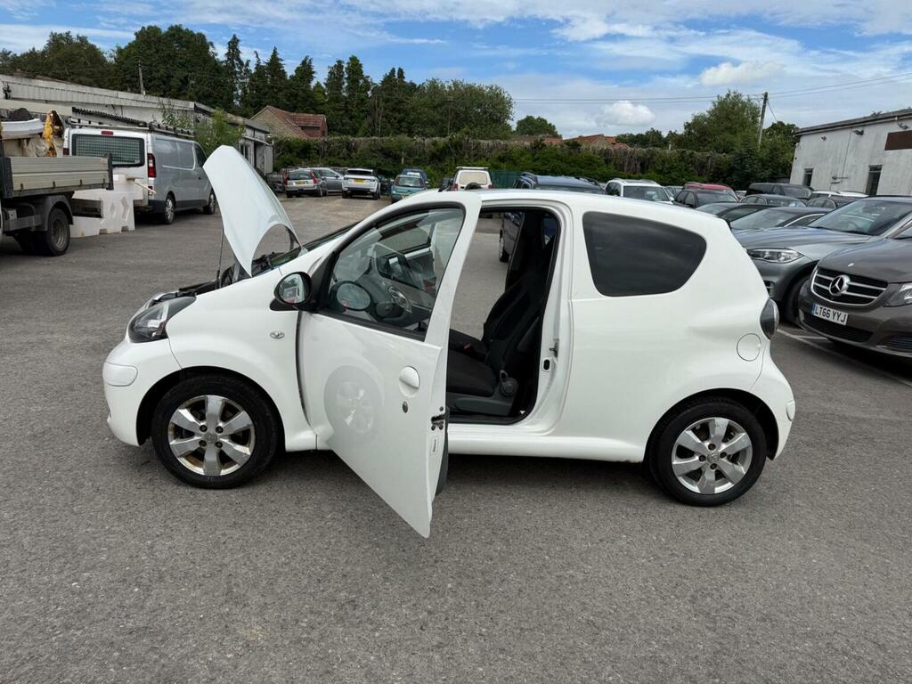 Toyota Aygo Vvt-i Go 67 Grey #21