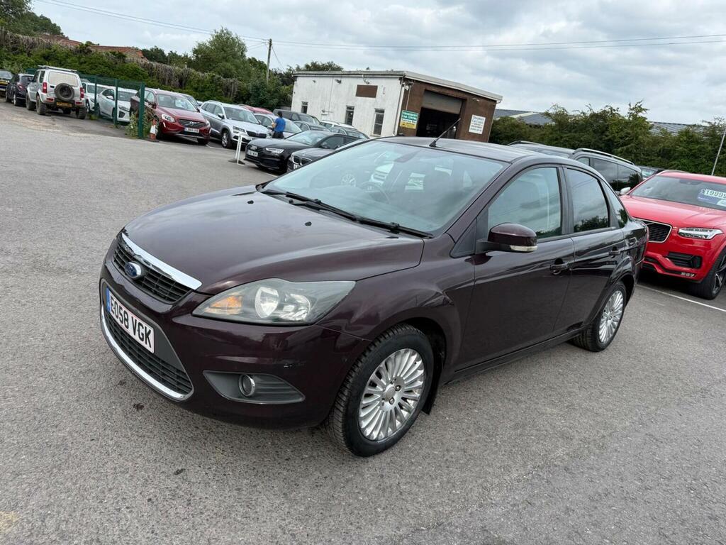Ford Focus Zetec Climate 5-Door Silver #26
