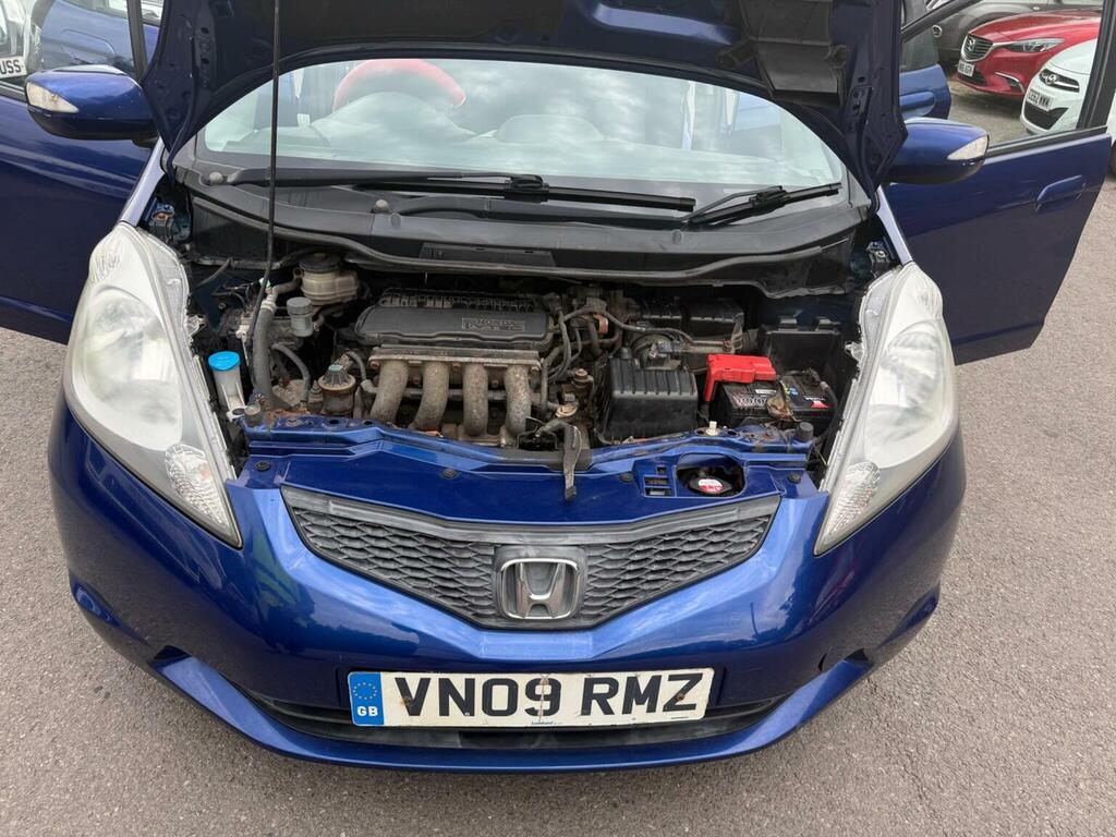 Honda Jazz 1.4 I-vtec Es Silver #21