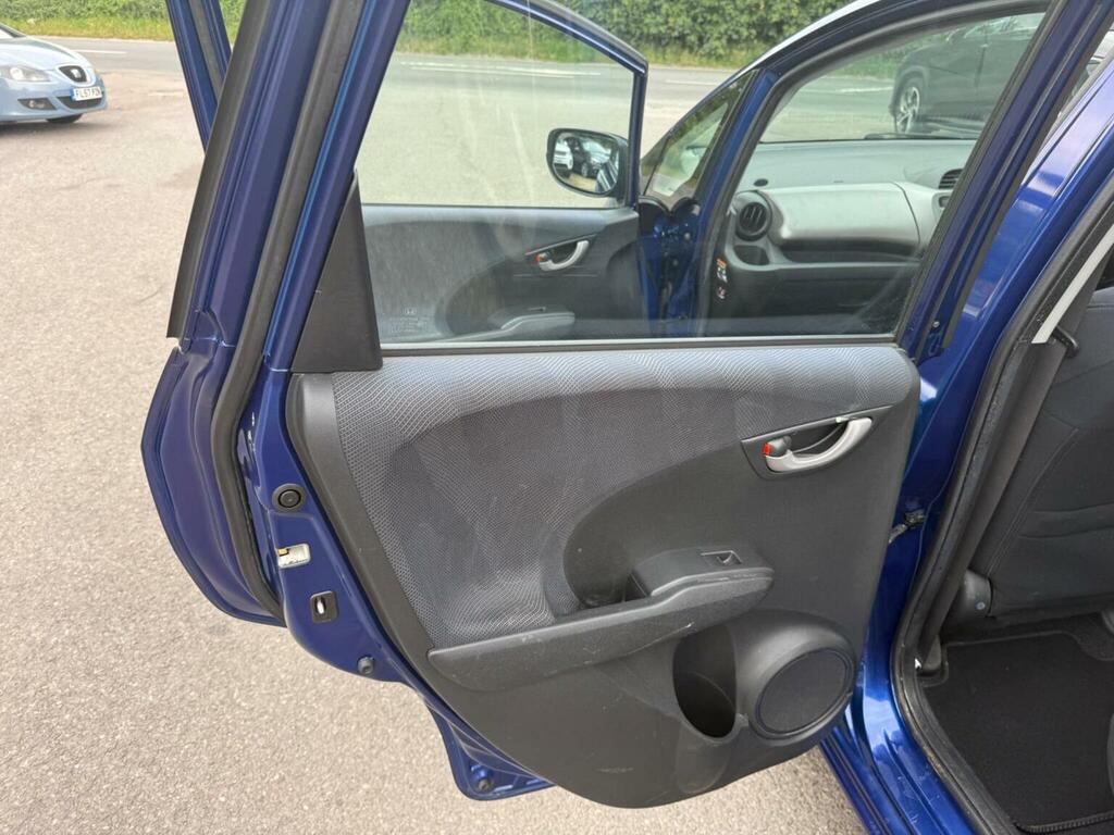 Honda Jazz 1.4 I-vtec Es Silver #16