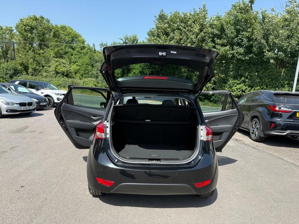 Hyundai Ix20 1.6 Se 123 Bhp Silver #30