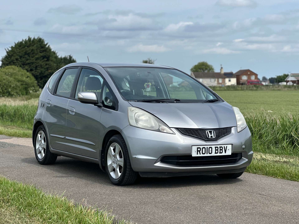 Honda Jazz Es I-vtec 