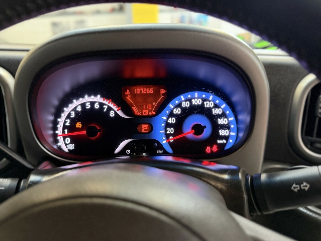 Nissan Cube Hatchback 1.6 2019 Red #16