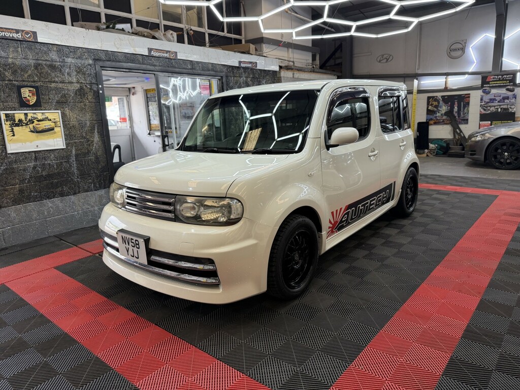 Nissan Cube Hatchback 1.6 2019 Red #30