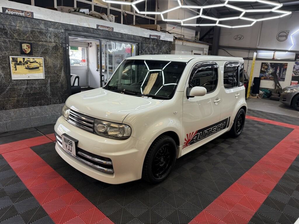 Nissan Cube Hatchback 1.6 2019 Red #34