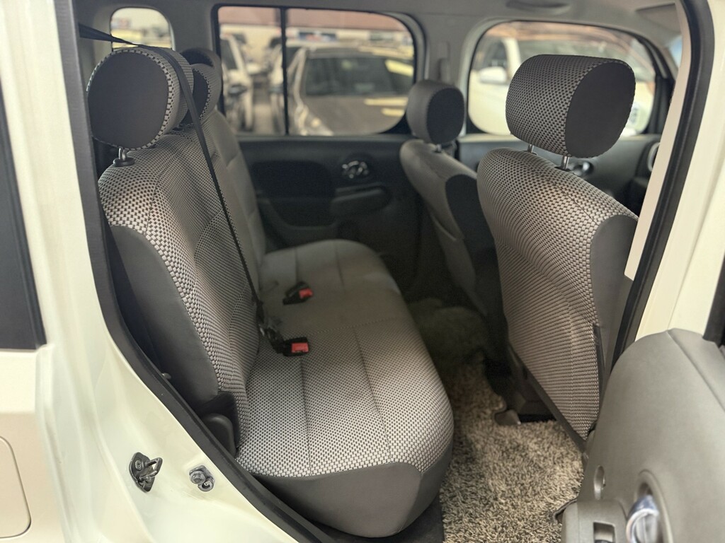 Nissan Cube Hatchback 1.6 2019 Red #9