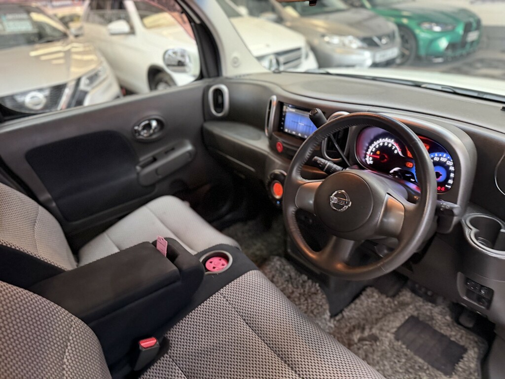 Nissan Cube Hatchback 1.6 2019 Red #42