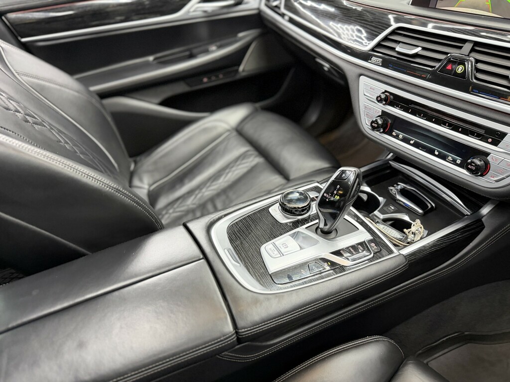 BMW 7 Series Grey #31