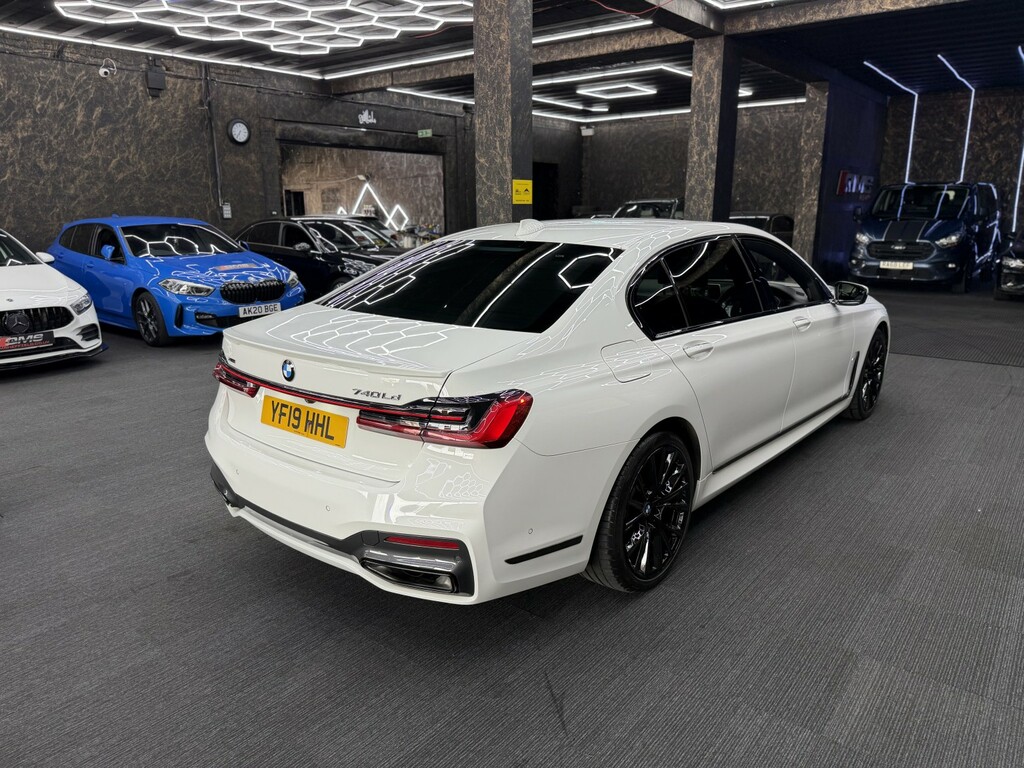 BMW 7 Series Grey #16